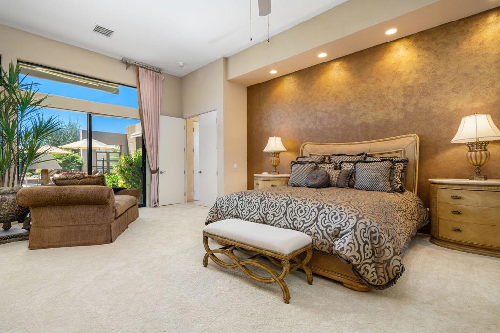 137 Waterford Circle