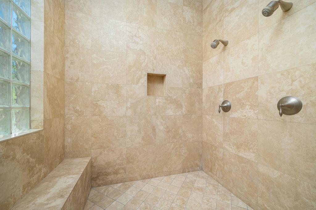 137 Waterford Circle