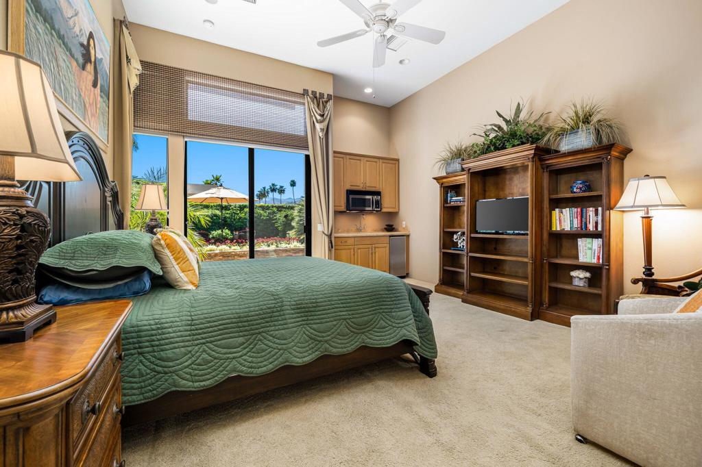 137 Waterford Circle