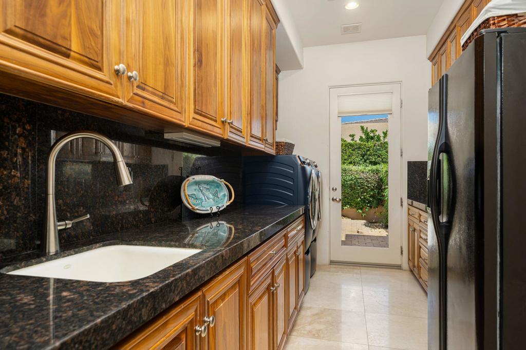 155 Waterford Circle
