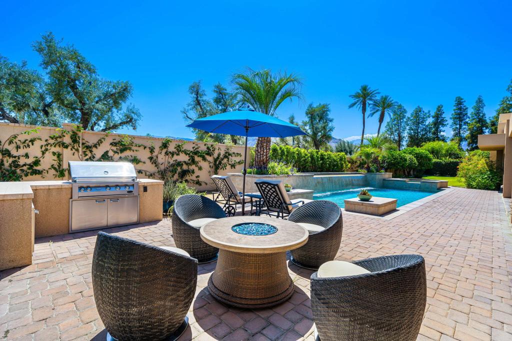 155 Waterford Circle