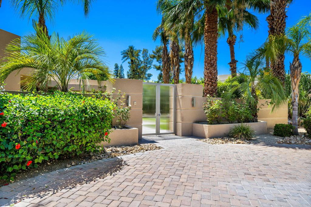 155 Waterford Circle