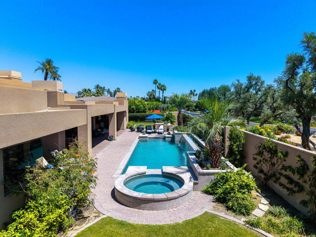 155 Waterford Circle