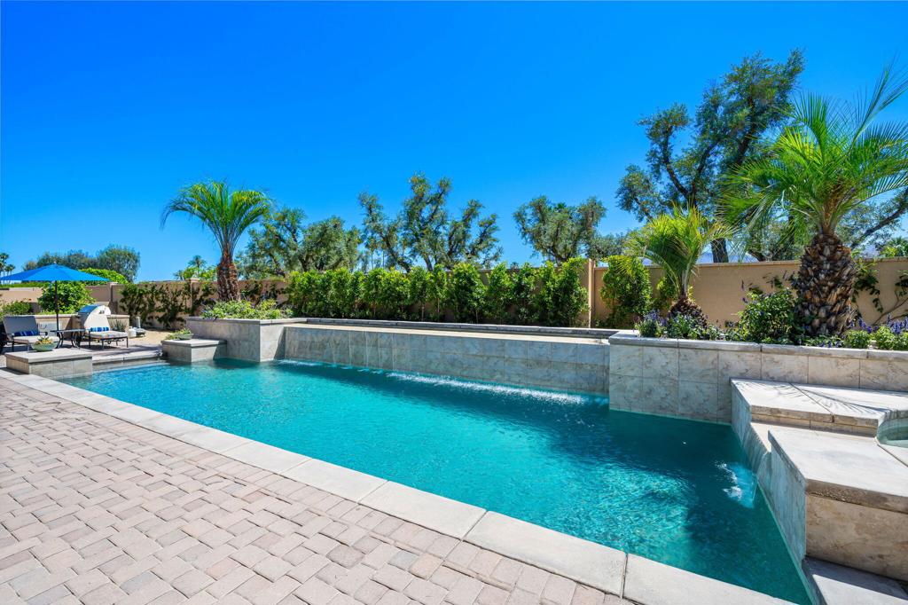 155 Waterford Circle