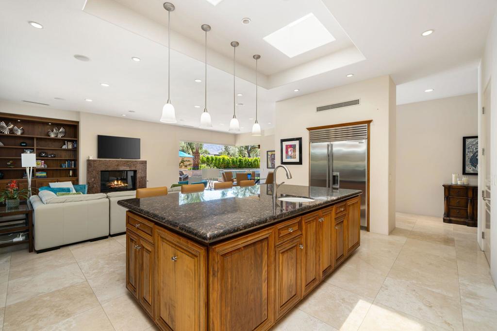 155 Waterford Circle