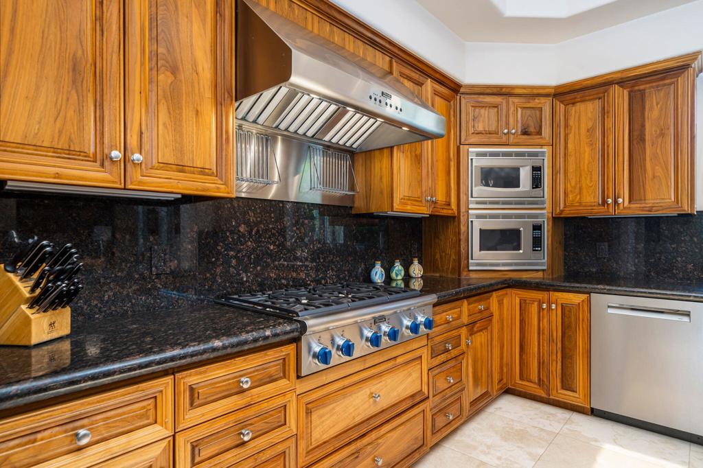 155 Waterford Circle