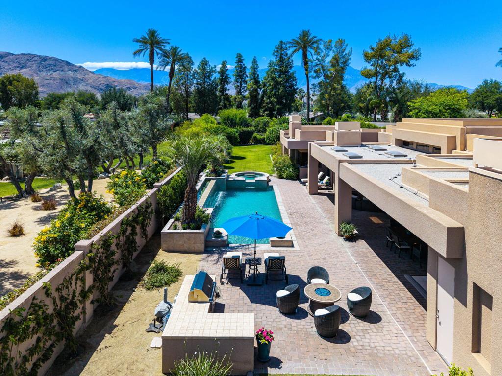 155 Waterford Circle