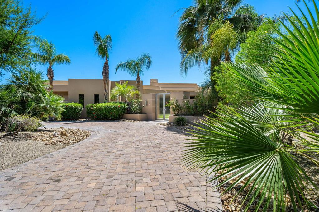155 Waterford Circle