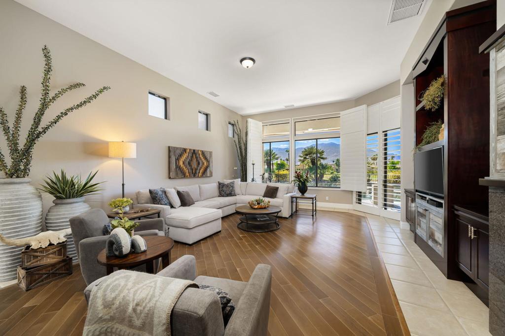 9 Birkdale Circle