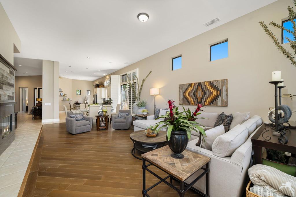 9 Birkdale Circle