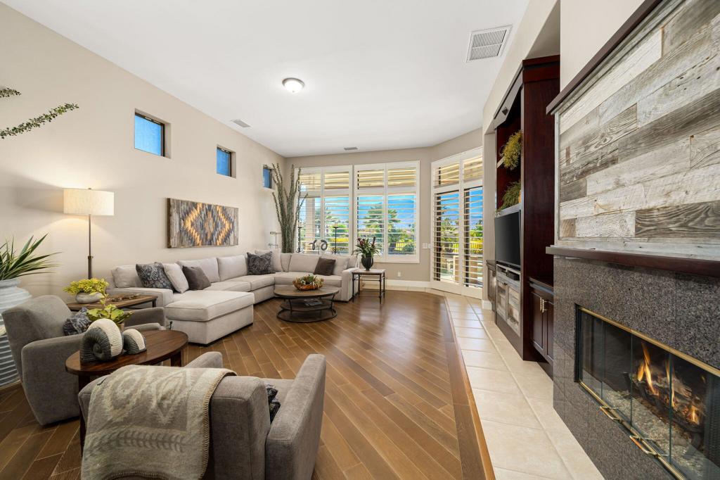 9 Birkdale Circle