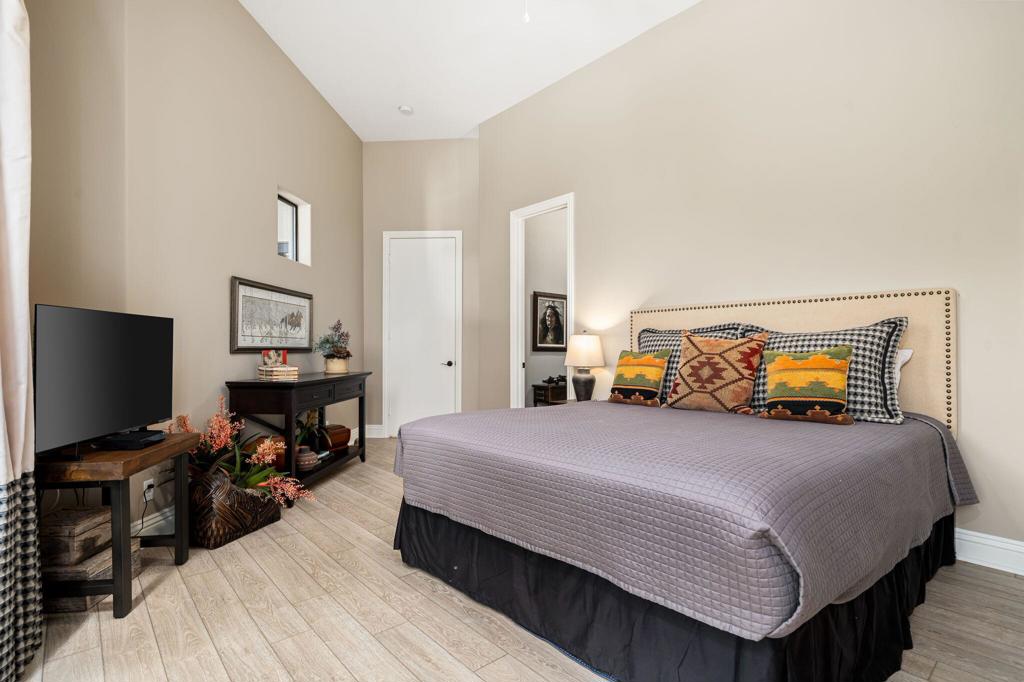 9 Birkdale Circle