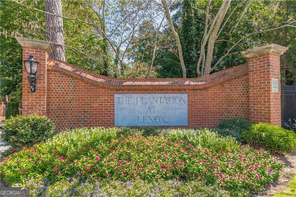 28106 Plantation Drive NE