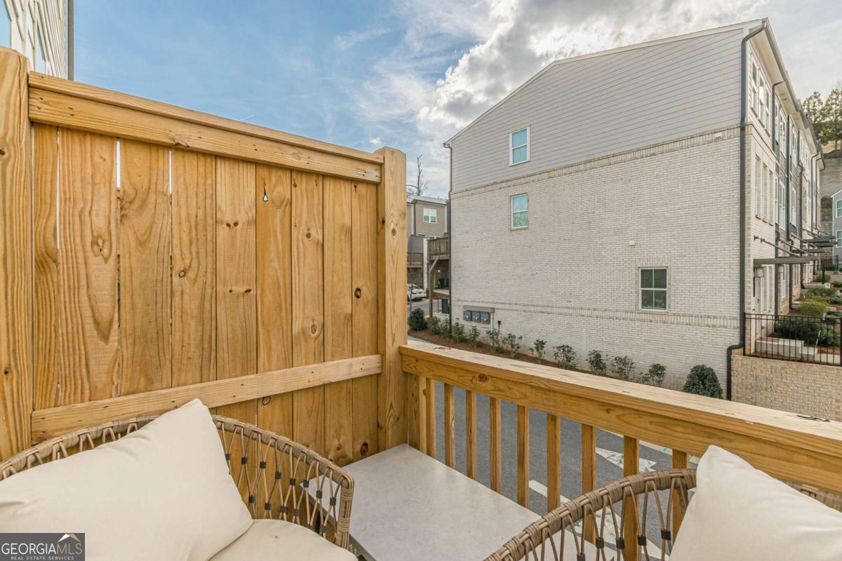 1205 Skylar Lane SE