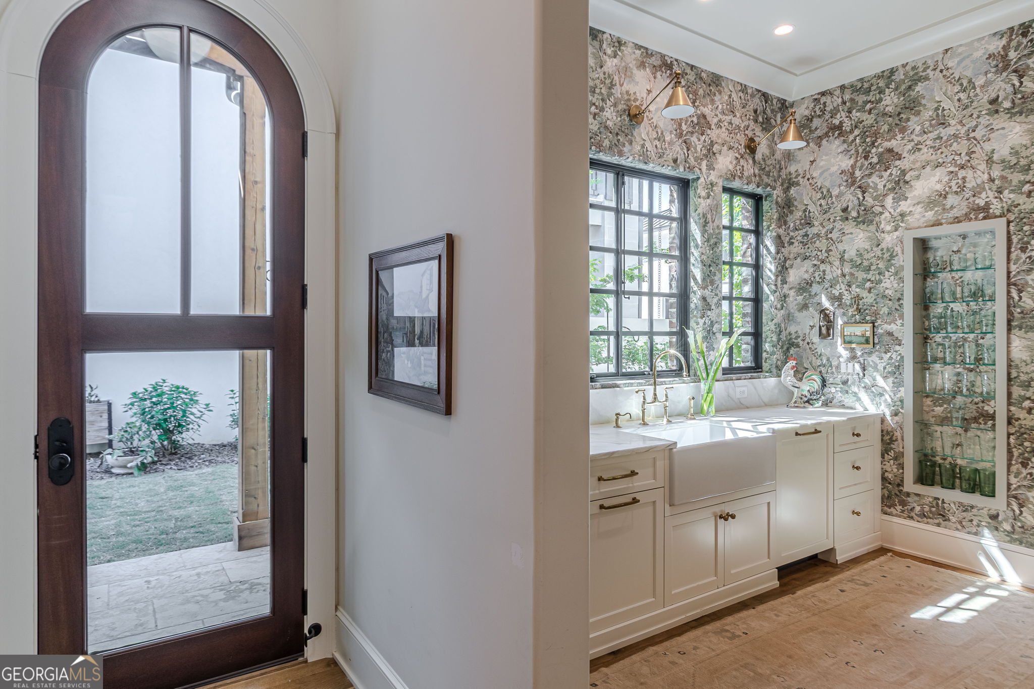 290 Guild Lane