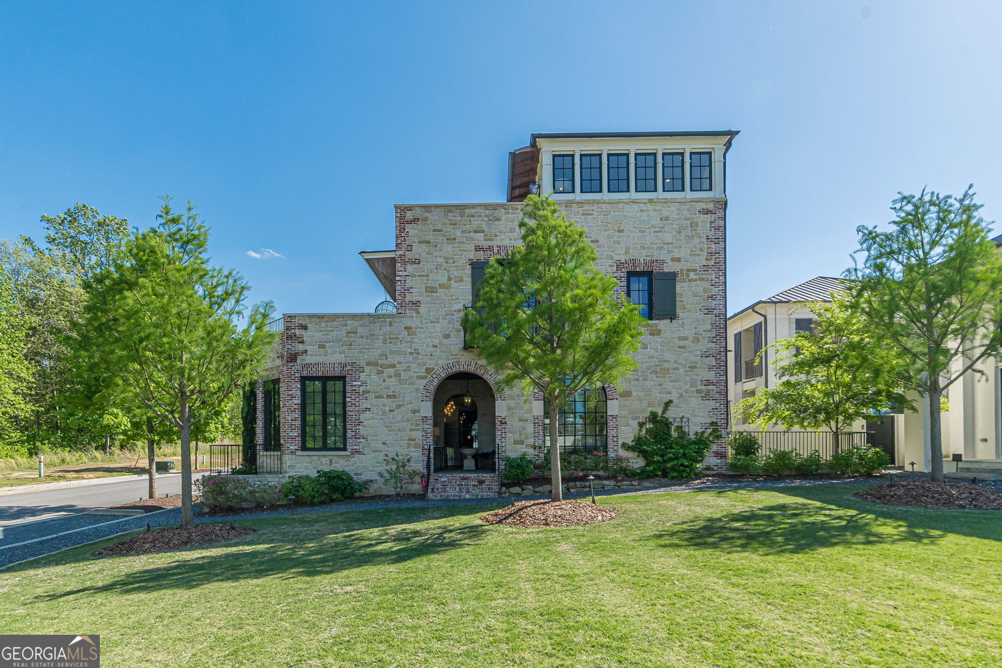 290 Guild Lane