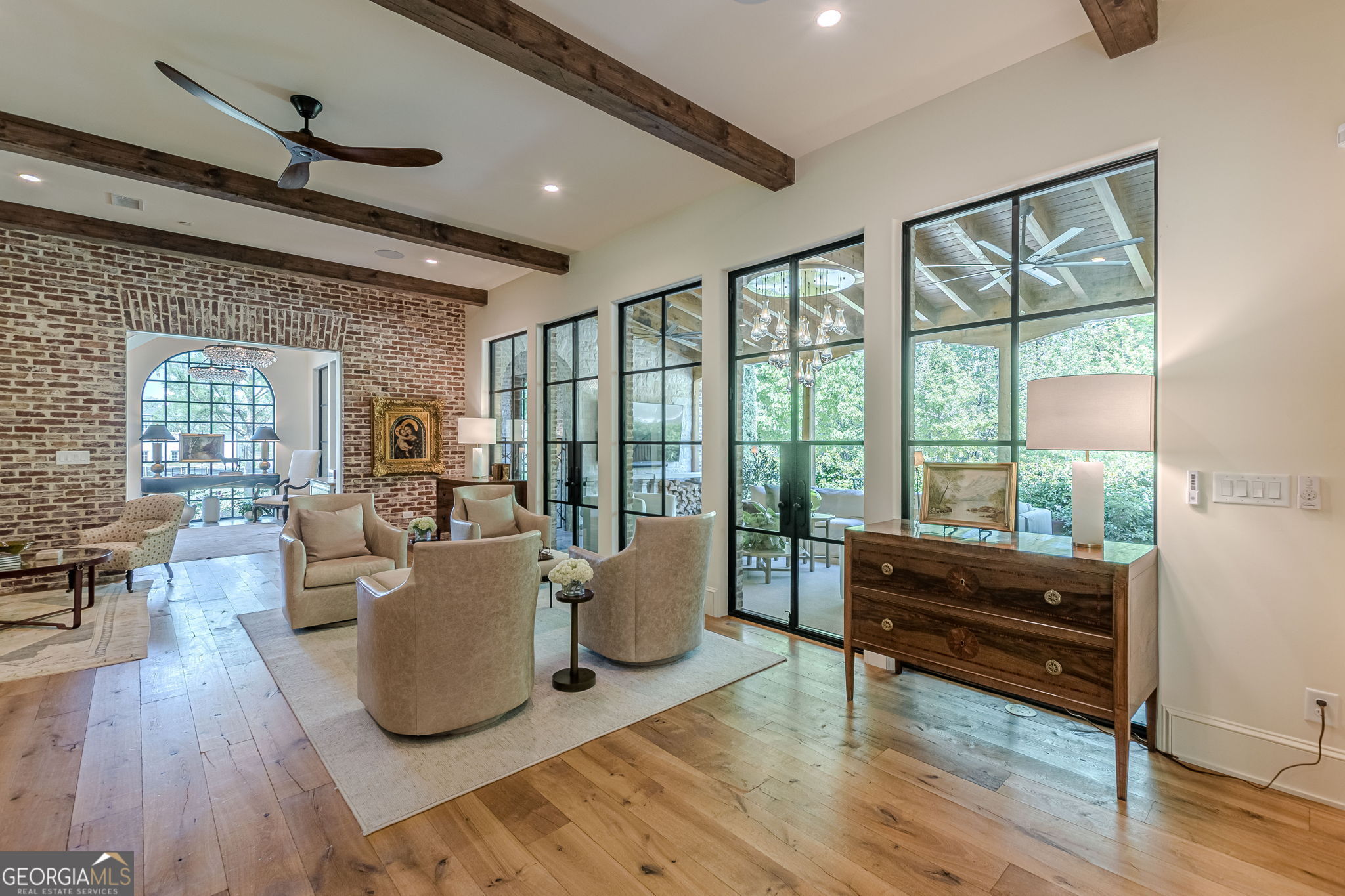 290 Guild Lane