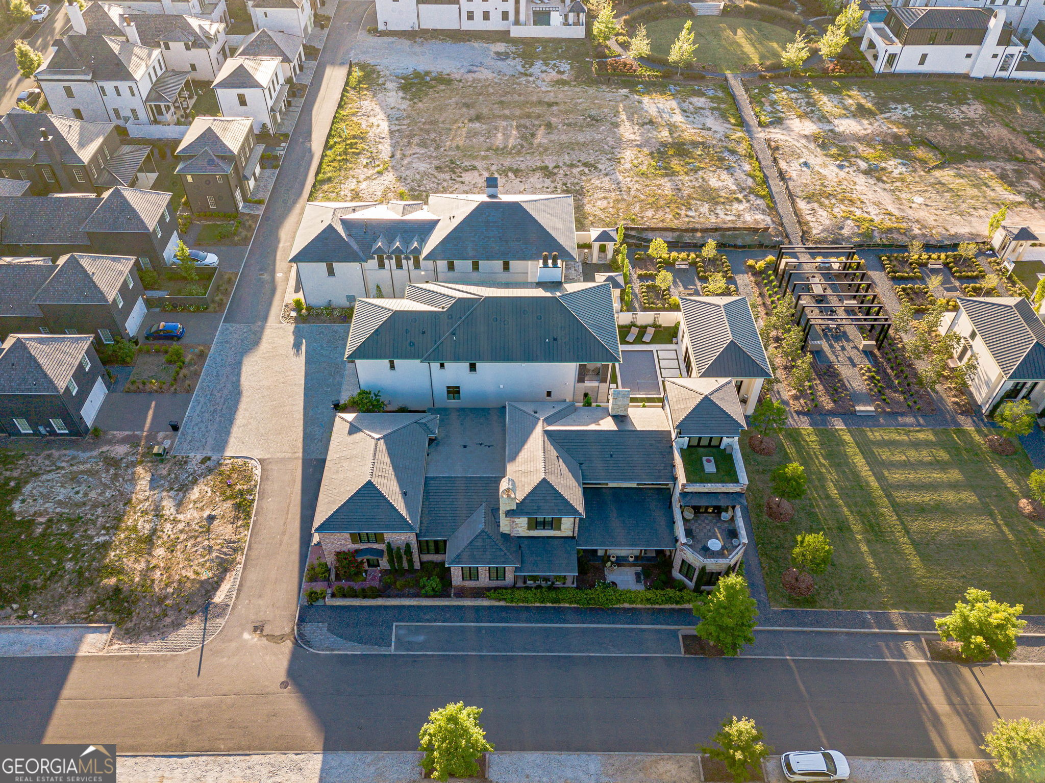 290 Guild Lane