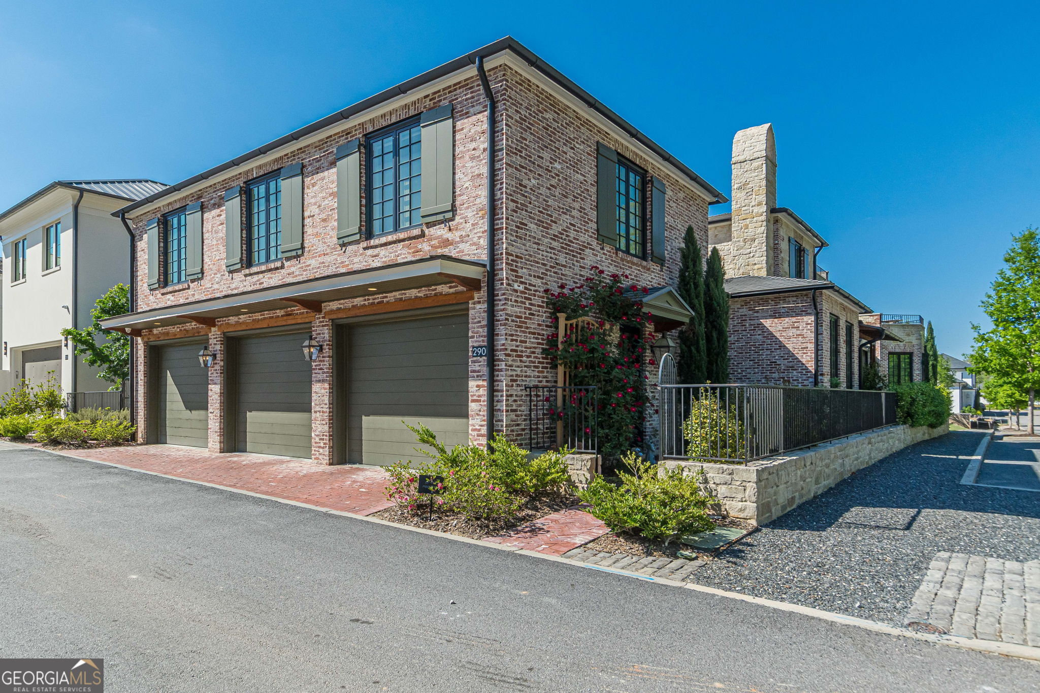290 Guild Lane