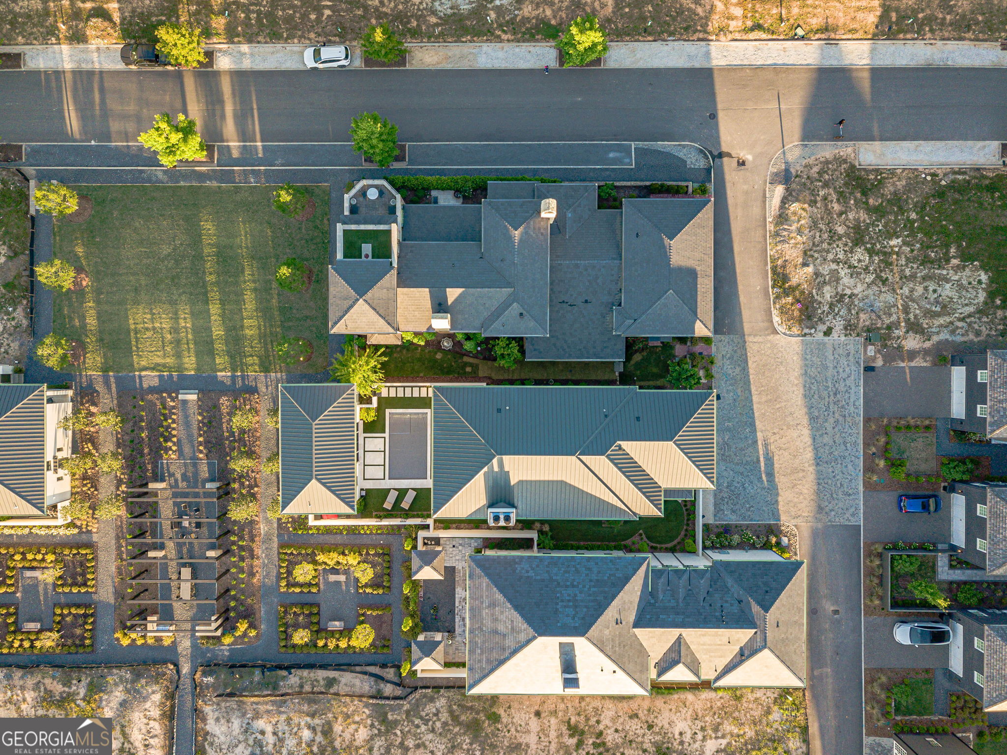 290 Guild Lane