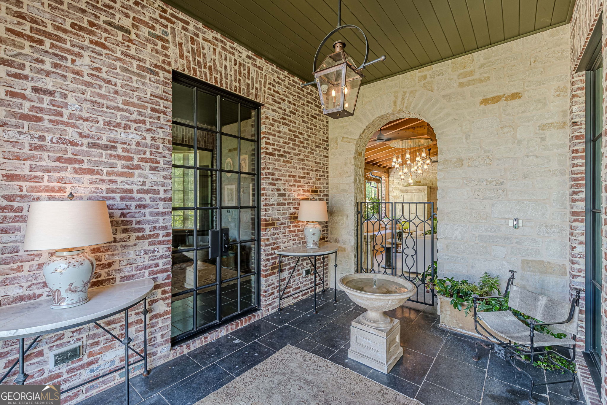 290 Guild Lane