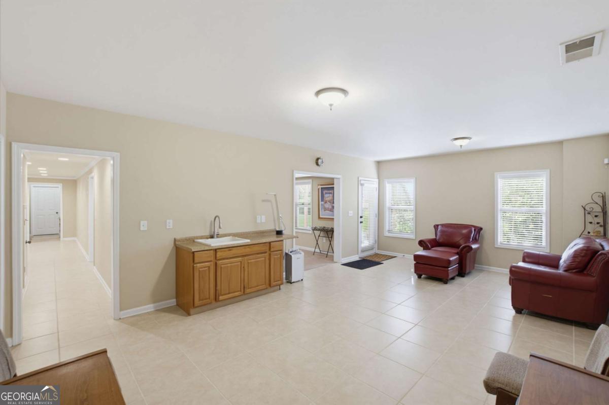 2506 Lennox Road SE