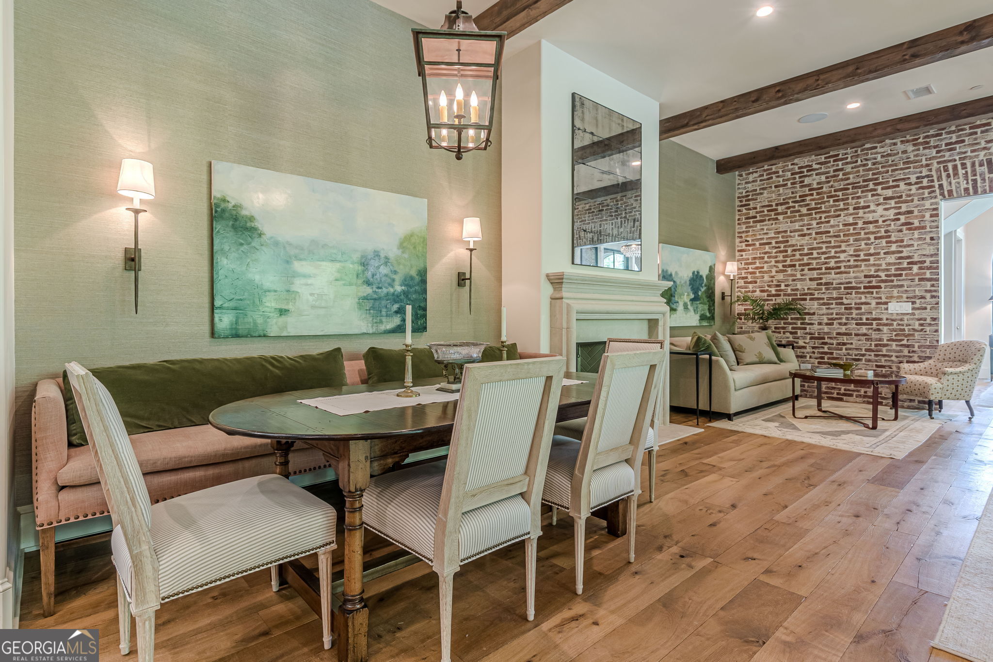 290 Guild Lane