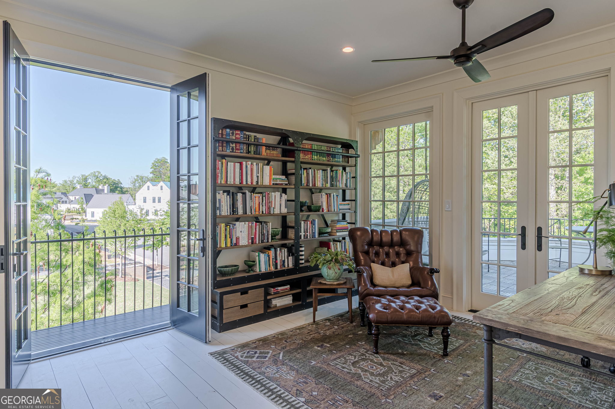 290 Guild Lane