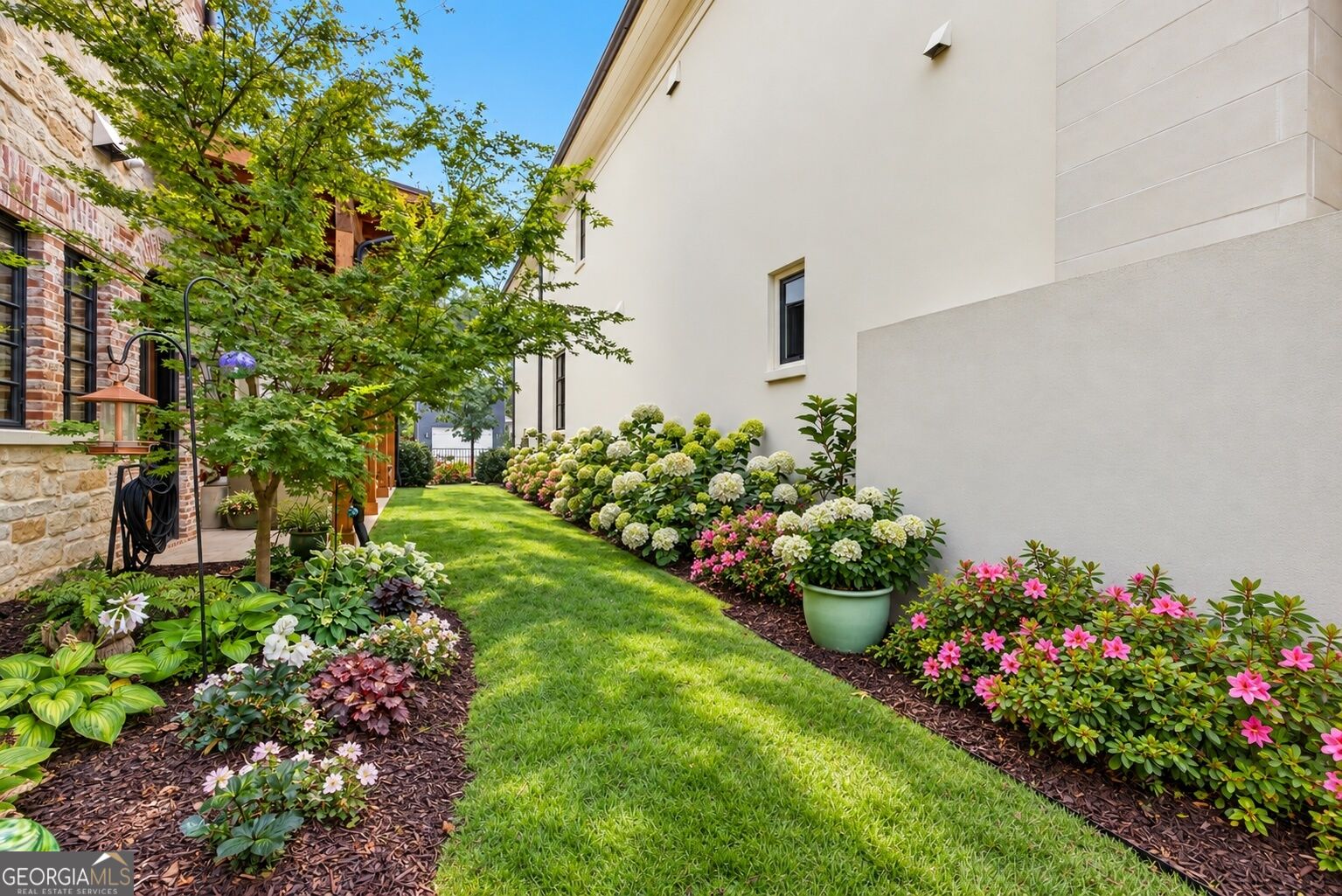 290 Guild Lane