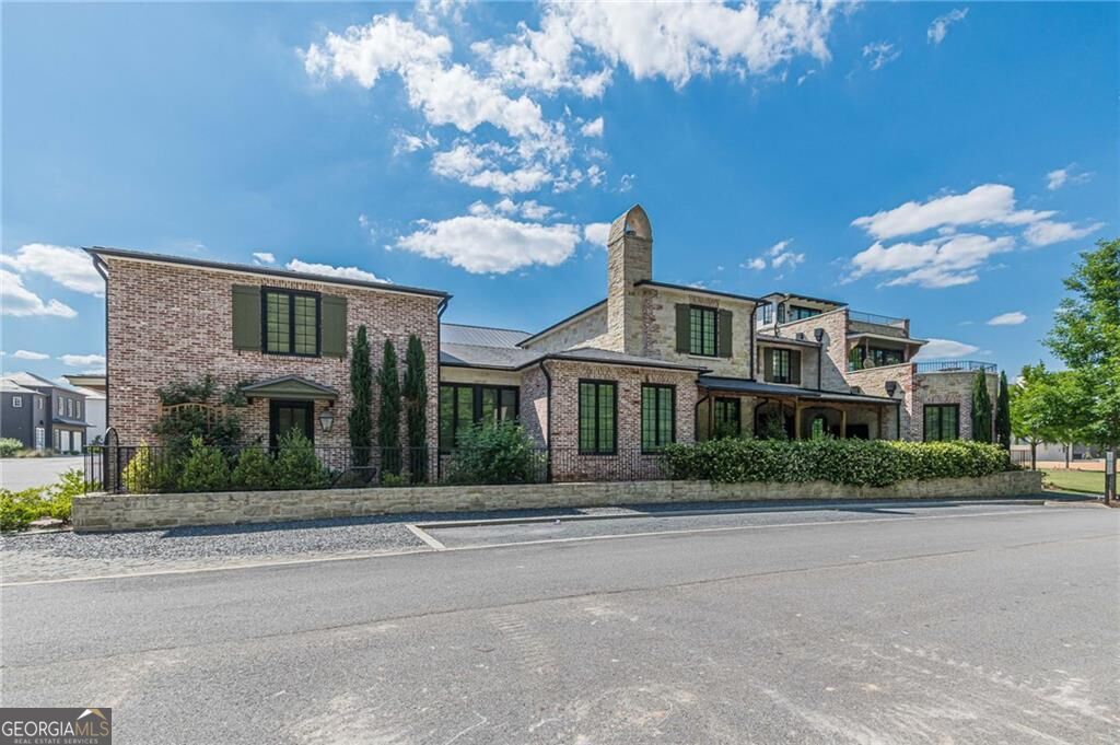 290 Guild Lane