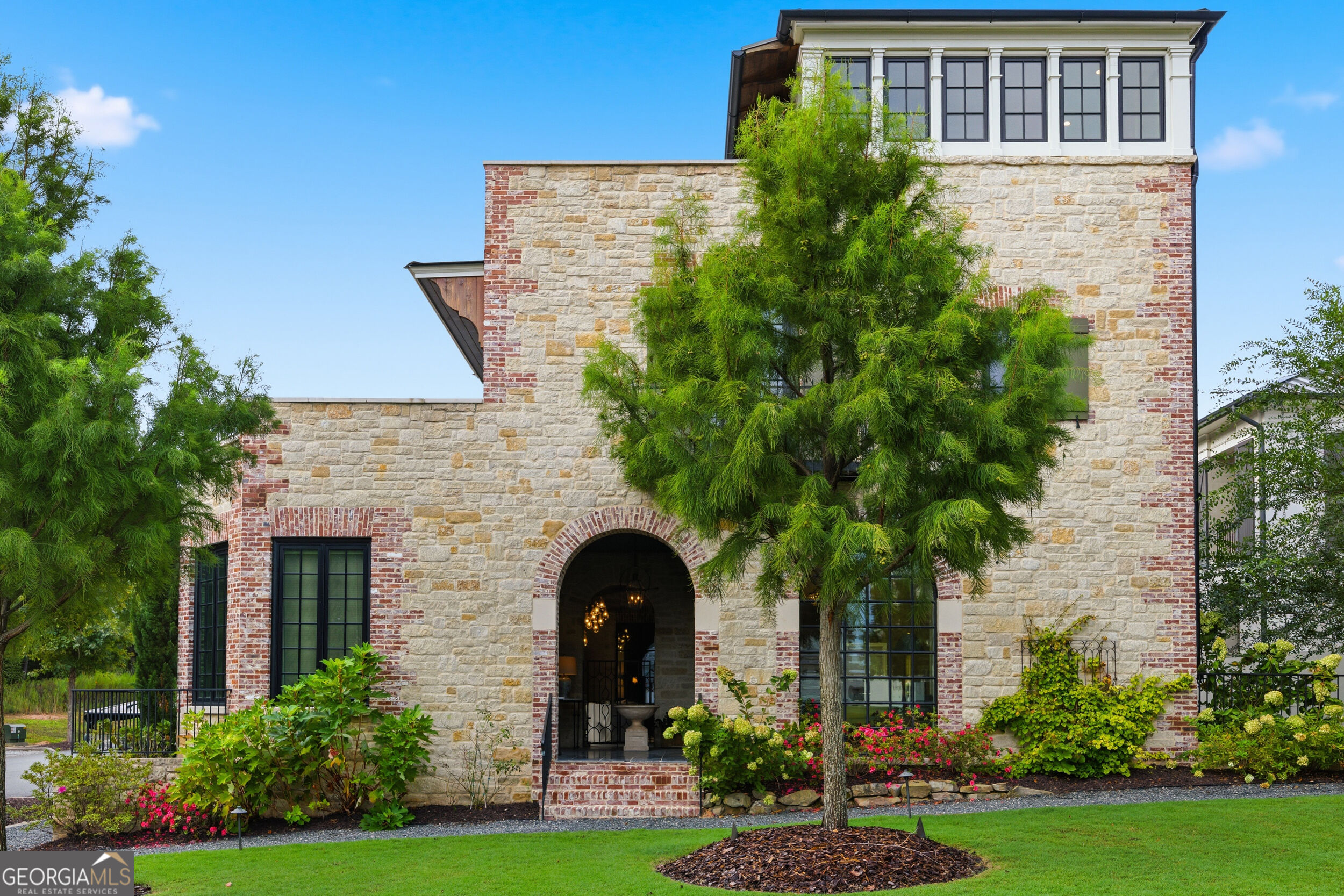 290 Guild Lane