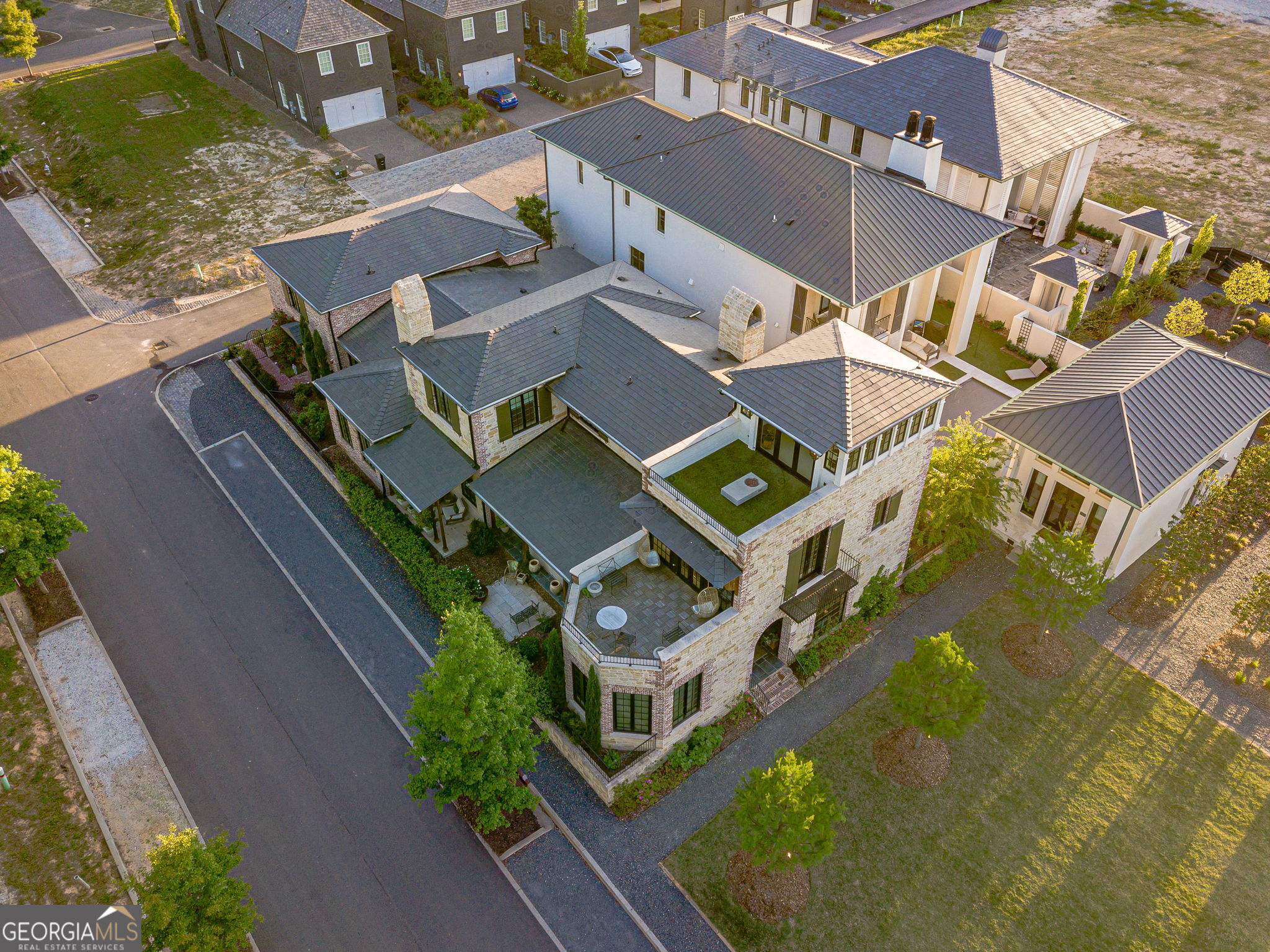 290 Guild Lane