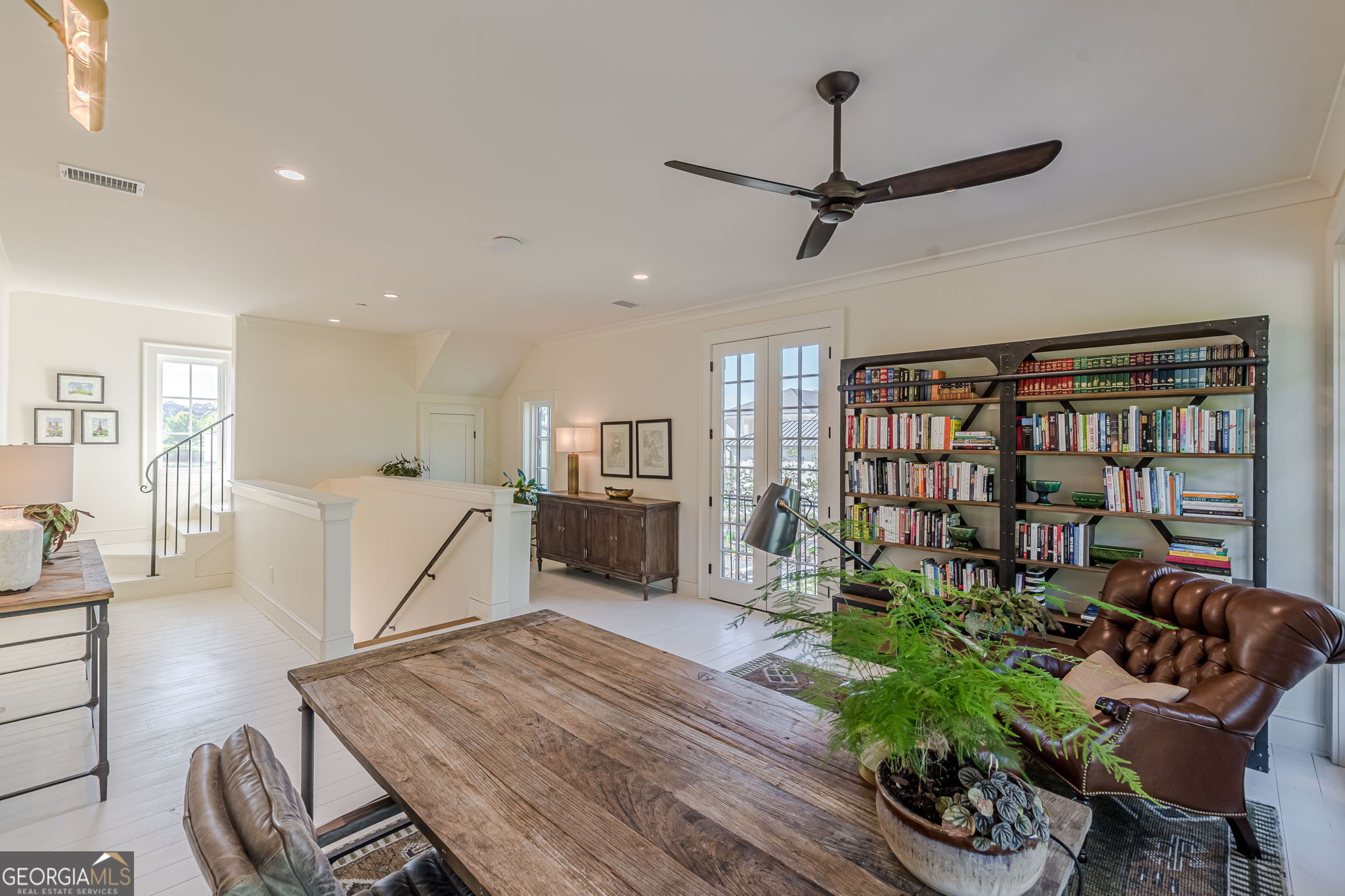 290 Guild Lane