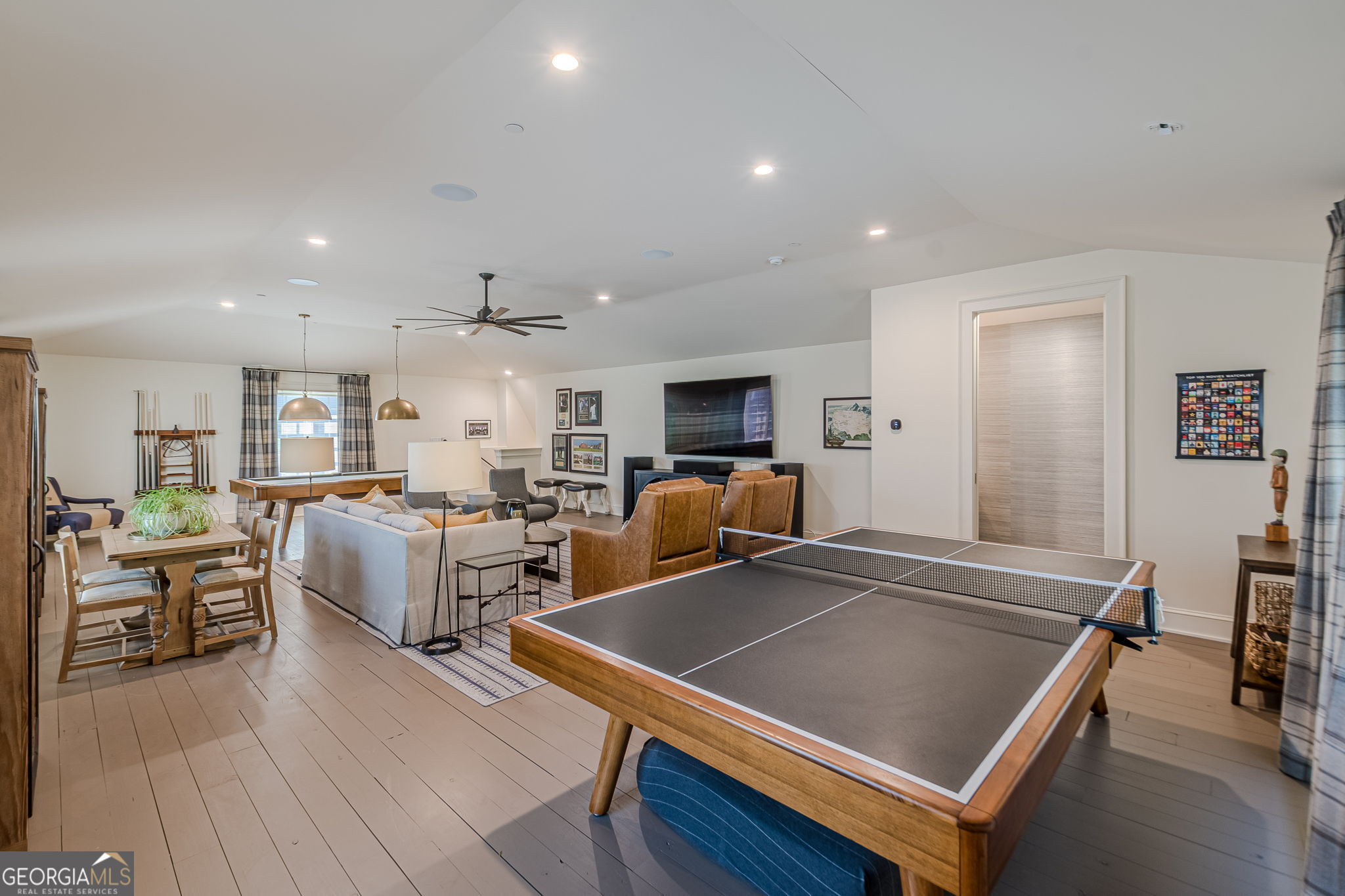 290 Guild Lane