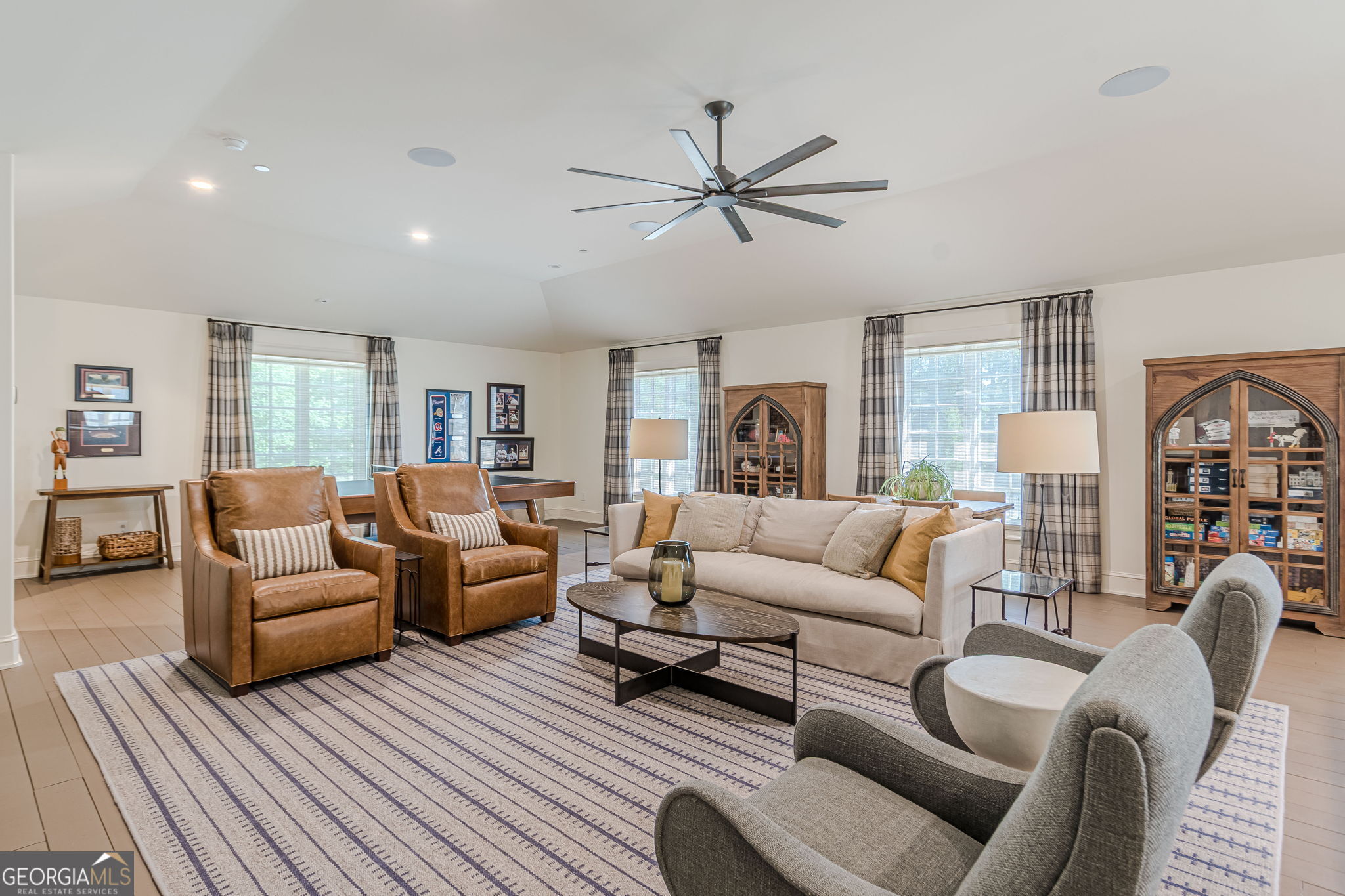 290 Guild Lane