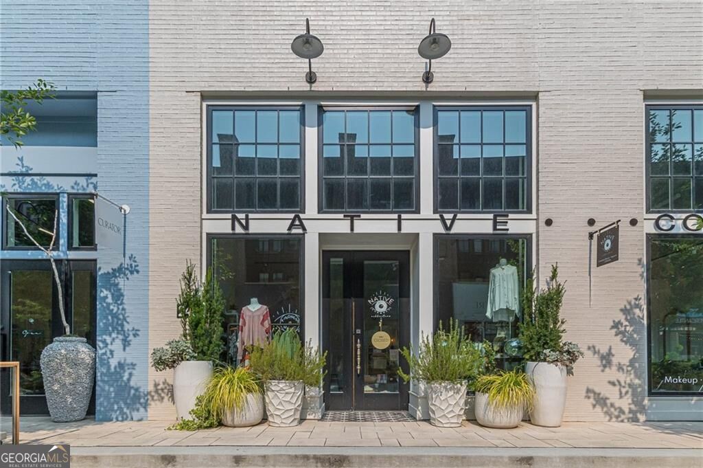 290 Guild Lane