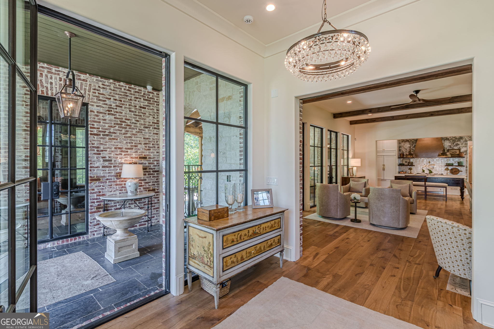 290 Guild Lane