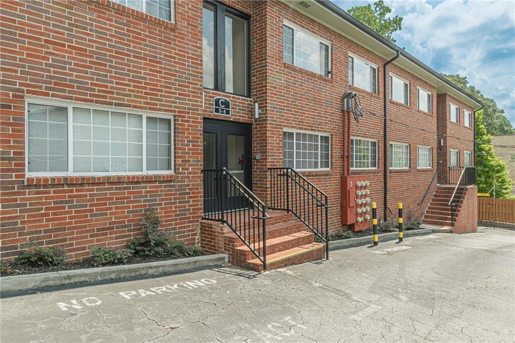 1705 Monroe Drive NE Unit C05