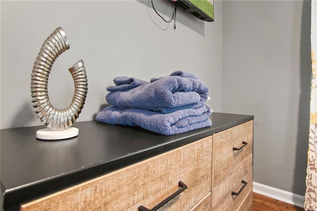 1547 Willowbrook Drive SW