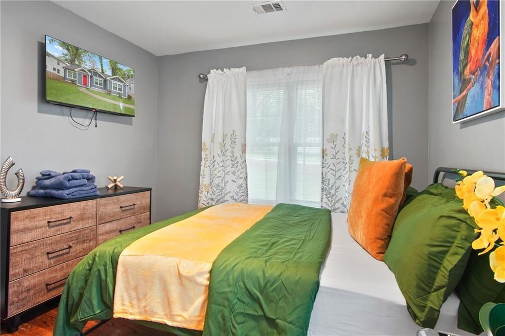 1547 Willowbrook Drive SW