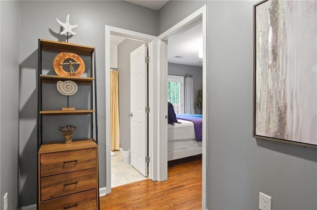 1547 Willowbrook Drive SW