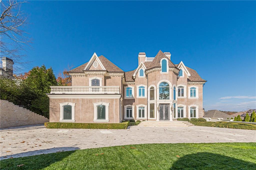 8330 Jett Ferry Road