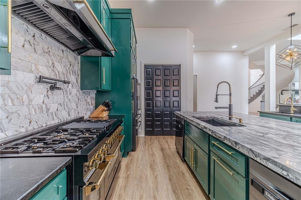 494 River Overlook Road