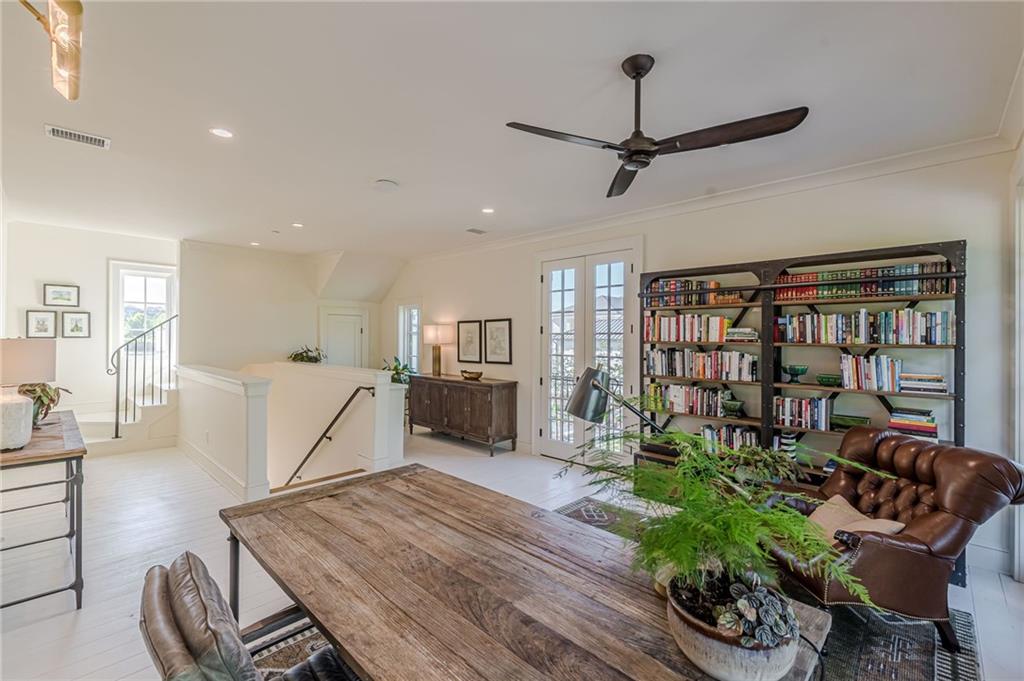 290 Guild Lane
