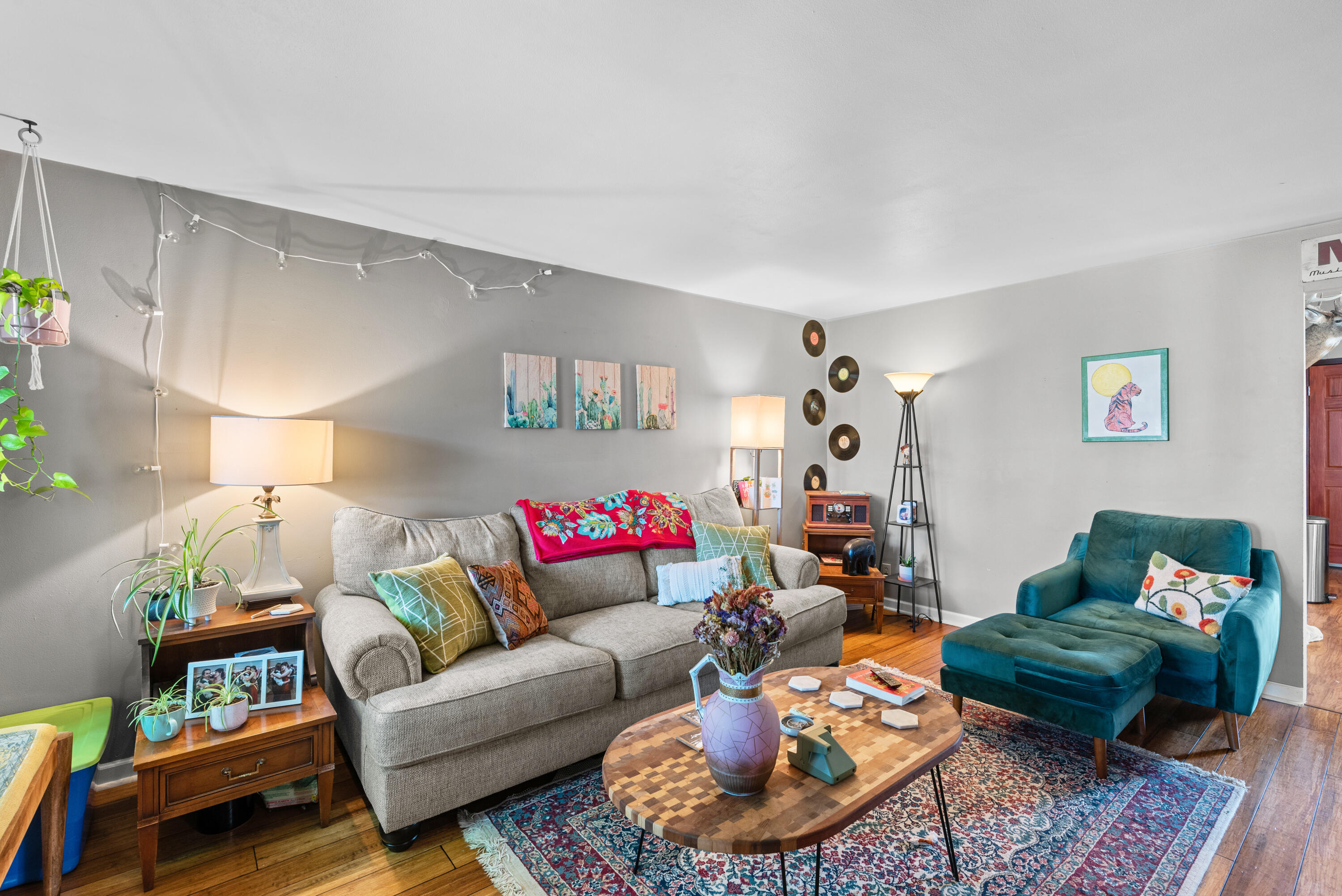 2958 S California St