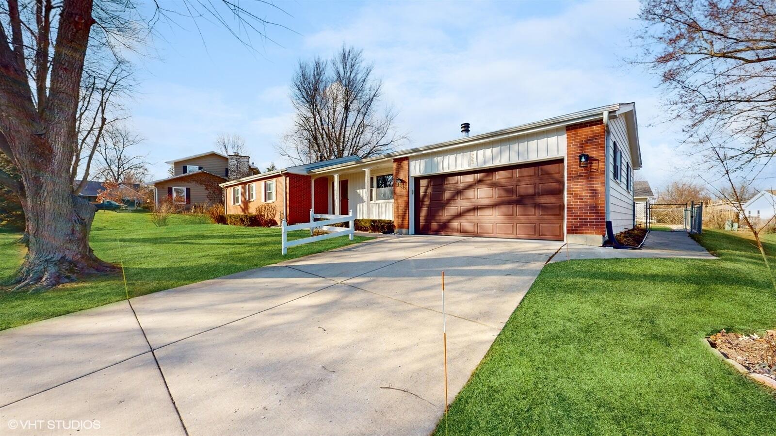 1723 Hillcrest Dr