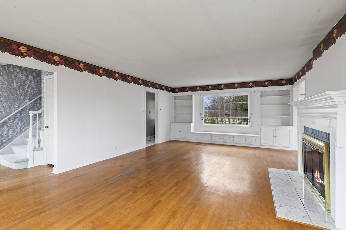 206 Vine St