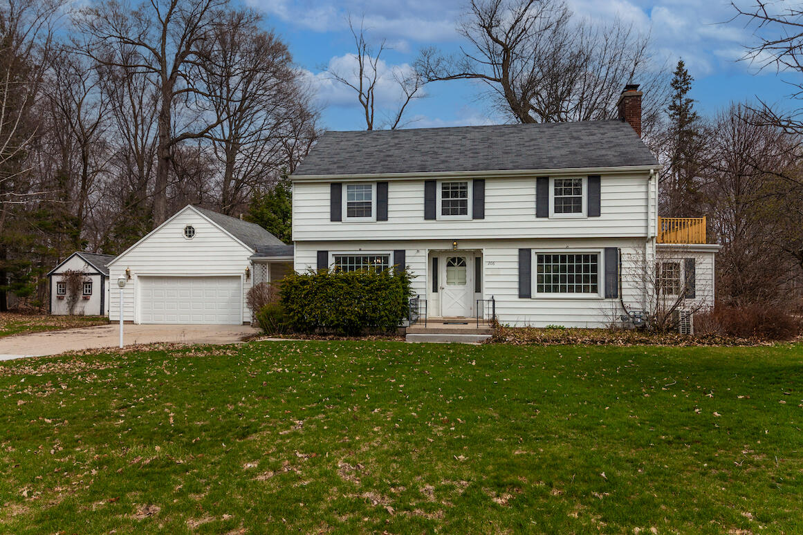 206 Vine St