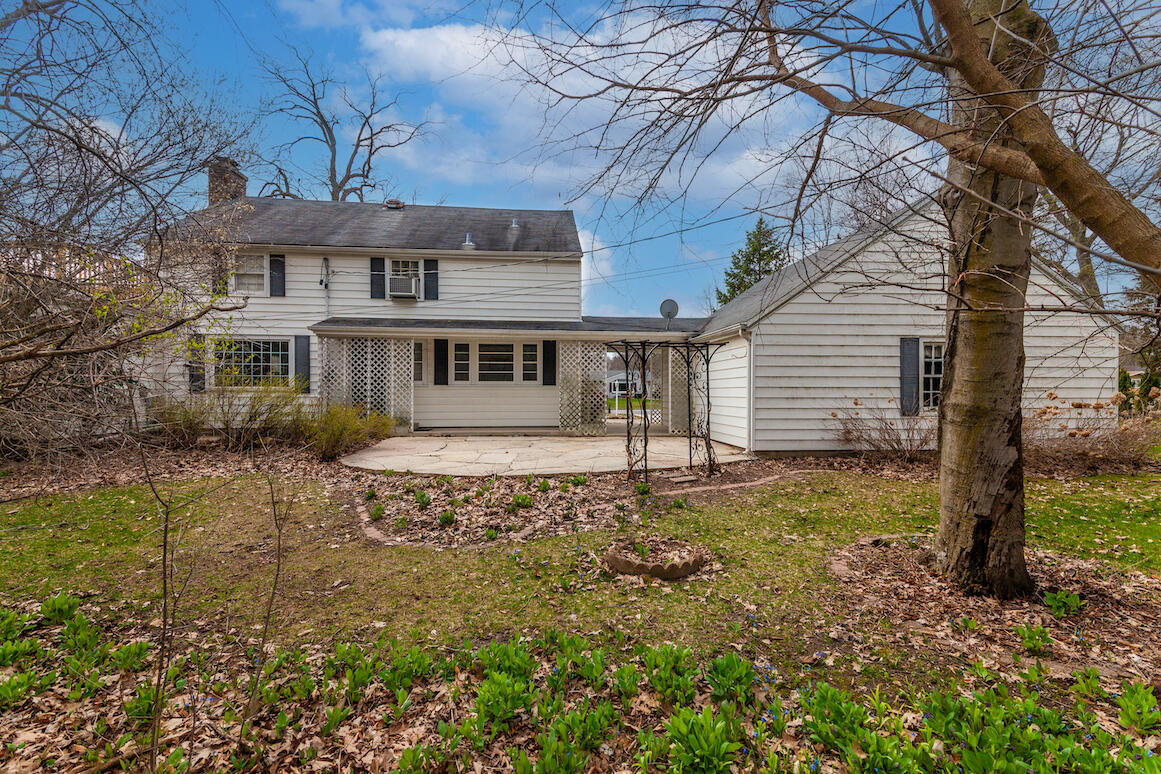 206 Vine St