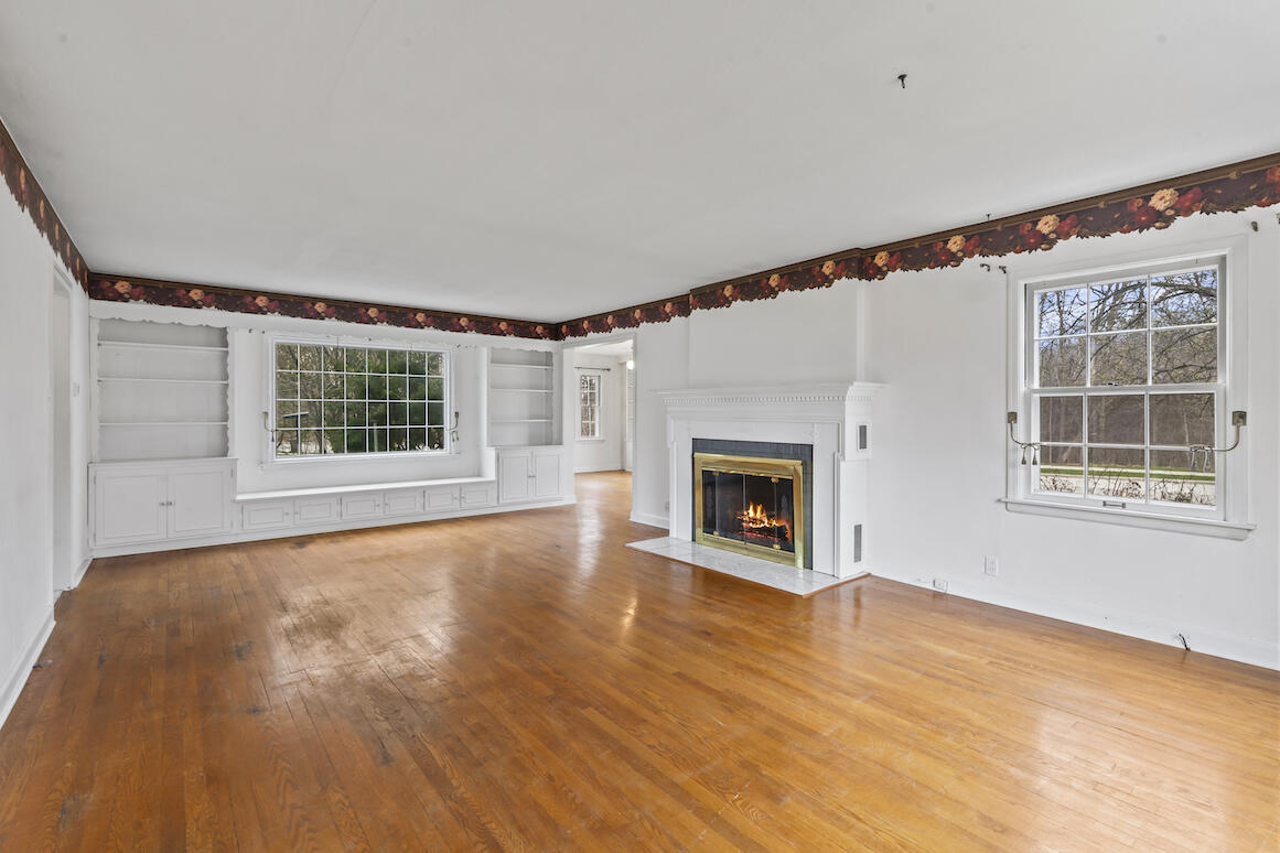 206 Vine St